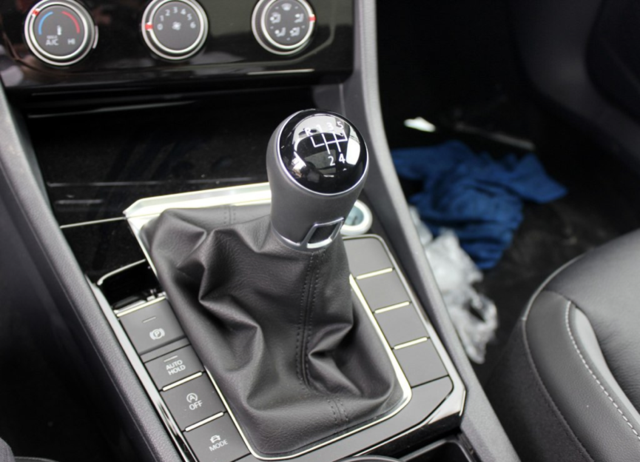 夏日烤臀拯救者 这几款紧凑级就有座椅通风