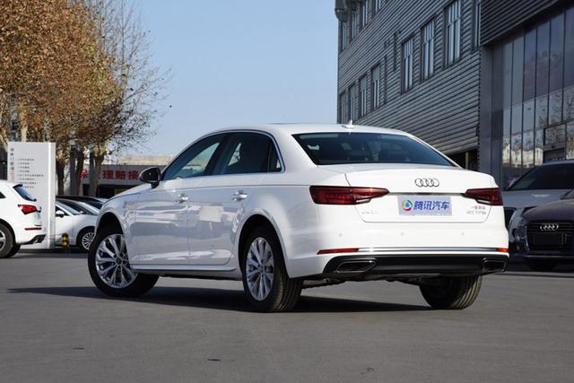 新一代宝马3系要来了 同级对手却最高降12万 该怎么选?