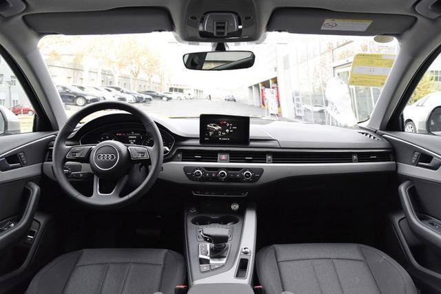 新一代宝马3系要来了 同级对手却最高降12万 该怎么选?