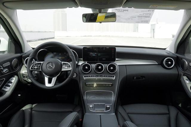 新一代宝马3系要来了 同级对手却最高降12万 该怎么选？