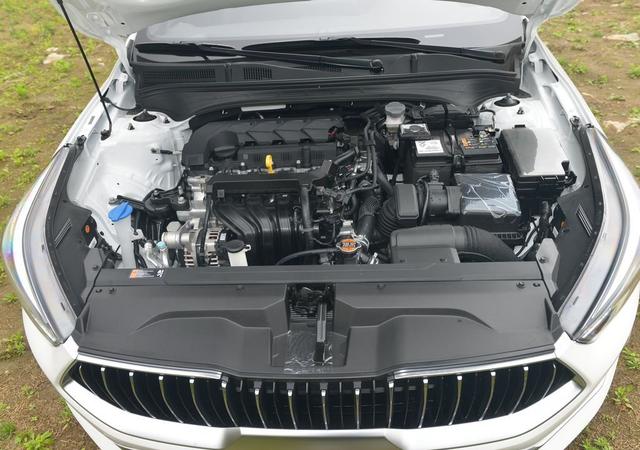 刚进职场如何选一款有排面的车？这几款紧凑级运动轿车首选