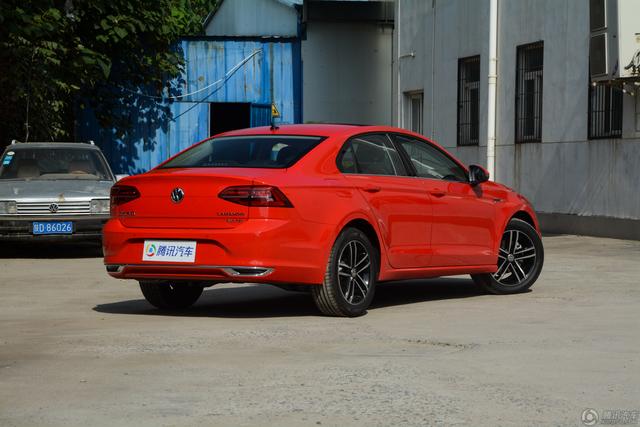 刚进职场如何选一款有排面的车?这几款紧凑级运动轿车首选