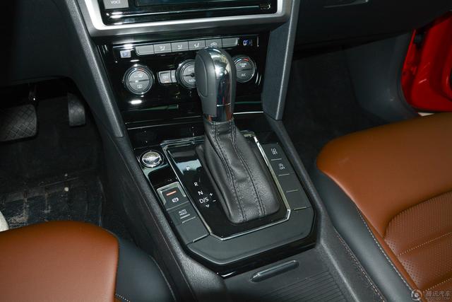 刚进职场如何选一款有排面的车?这几款紧凑级运动轿车首选