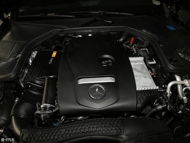 北京奔驰2019款奔驰C级