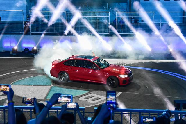 推荐325i M运动曜夜套装 新一代宝马3系购车手册