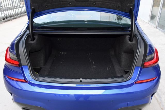 推荐325i M运动曜夜套装 新一代宝马3系购车手册