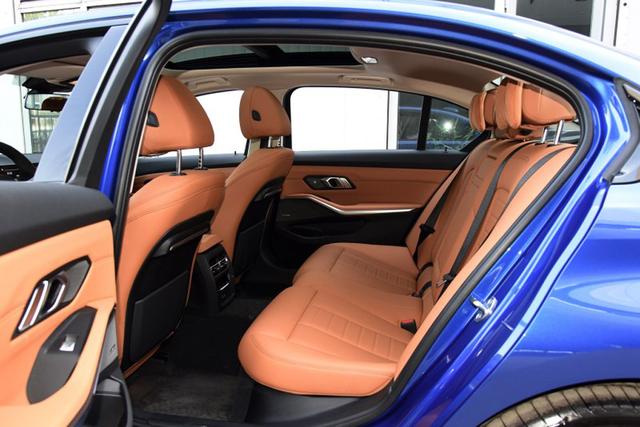 推荐325i M运动曜夜套装 新一代宝马3系购车手册