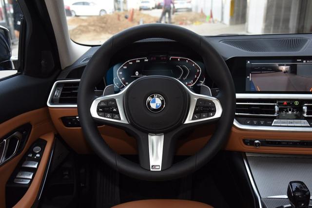 推荐325i M运动曜夜套装 新一代宝马3系购车手册