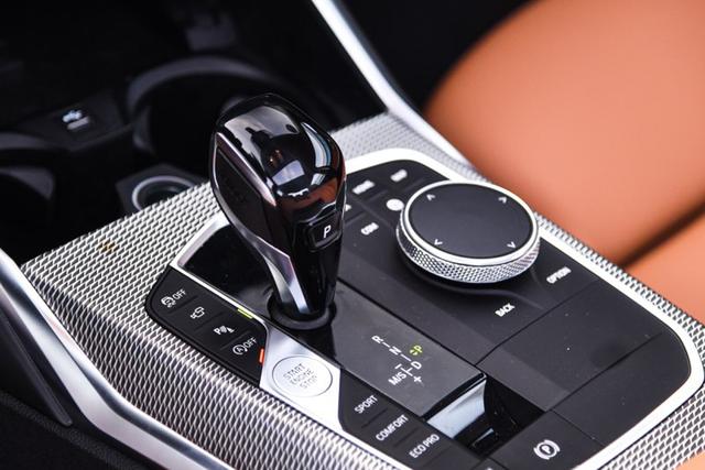 推荐325i M运动曜夜套装 新一代宝马3系购车手册