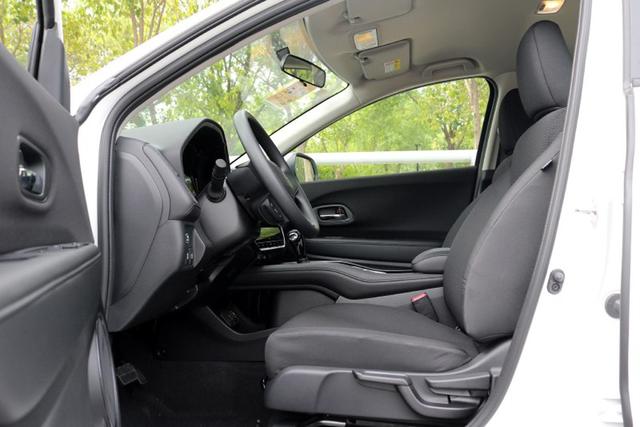 潮流小年轻首款座驾之选 这5款合资小型SUV谁更燃?