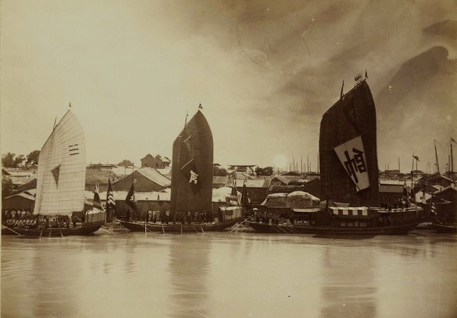 醇亲王乘坐长龙木船从大运河抵达天津